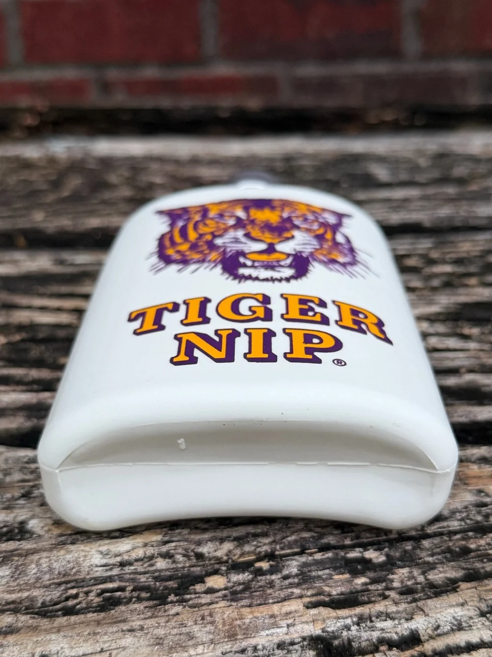 Vintage LSU Tigers “Tiger Nip” White Plastic Flask Purple Gold Tiger Graphic P6